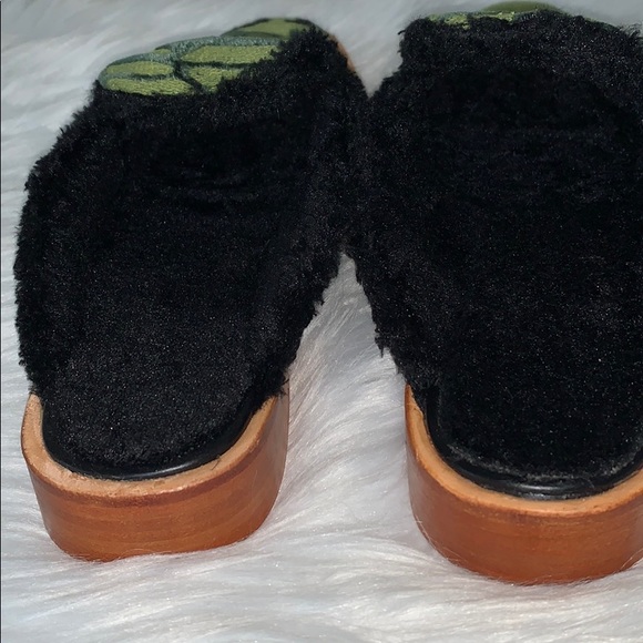 Free People Butterfly Effect Faux Fur Mule Size 37 Green Slip On New - Picture 5 of 12